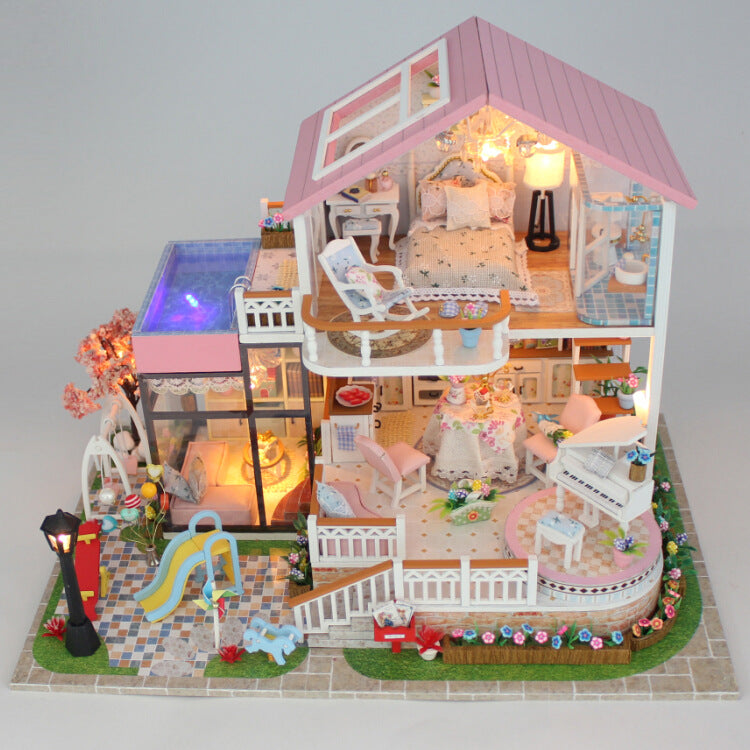 Creative Assembly Building Children's Day Toys